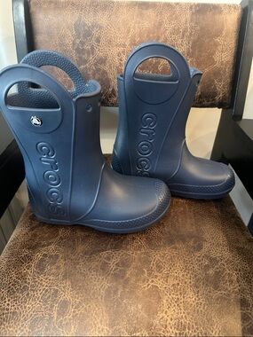 Crocs Handle It Rain Boots (Big Kid/Little Kid) J 2 Navy worn once